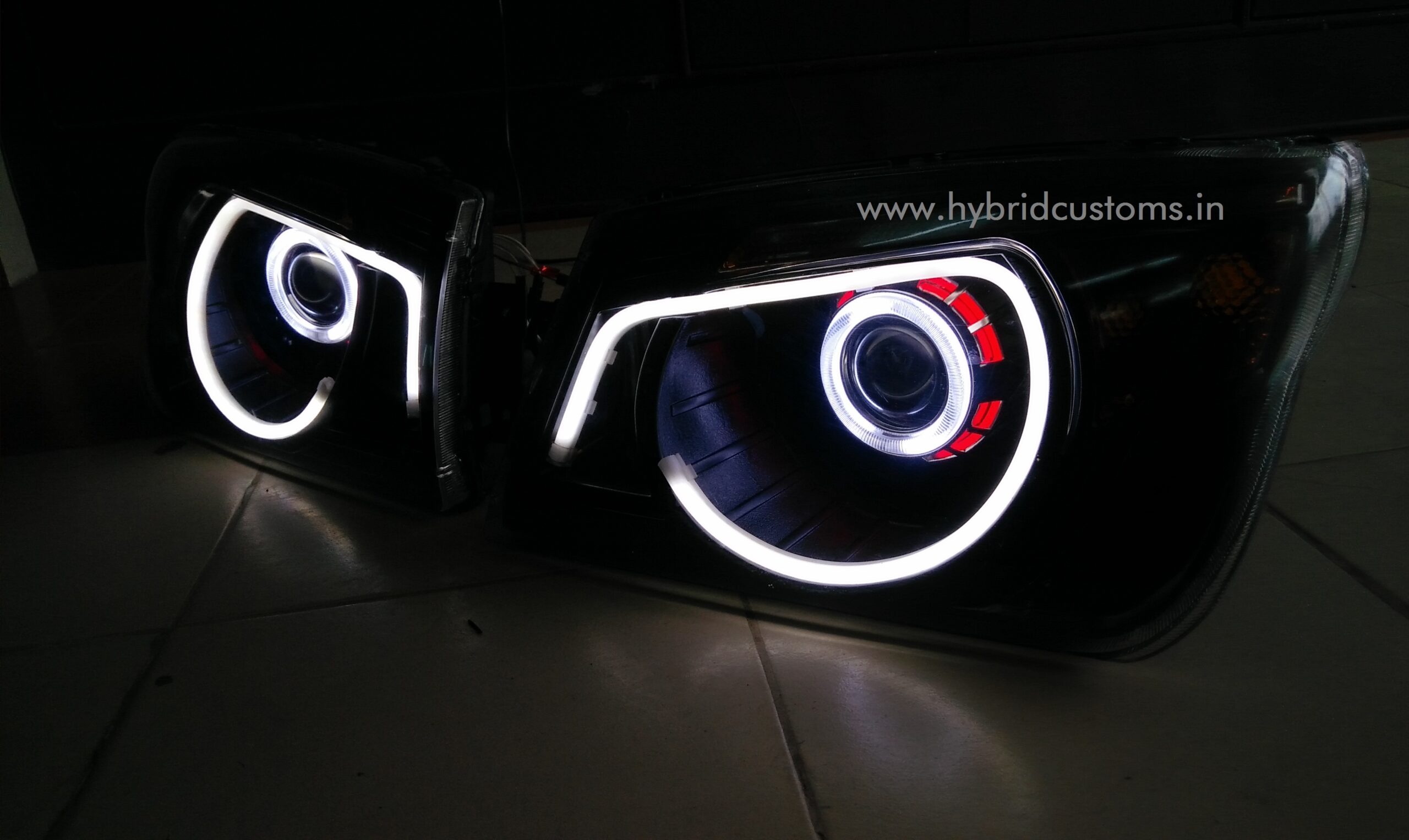 Mahindra Bolero Projectors Headlights (with Remote Control) - Image 3
