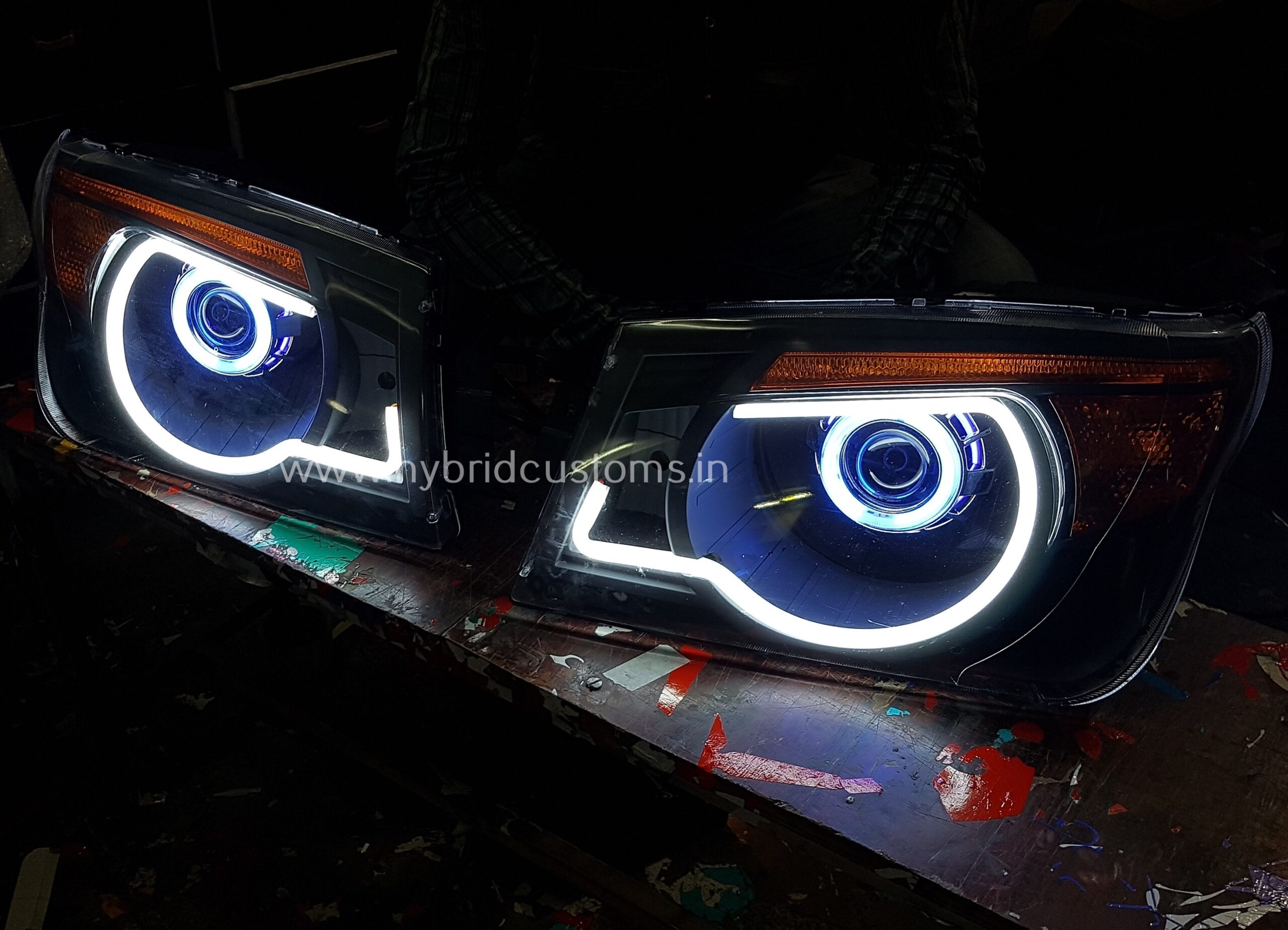Mahindra Bolero Custom Headlight (Style-5)